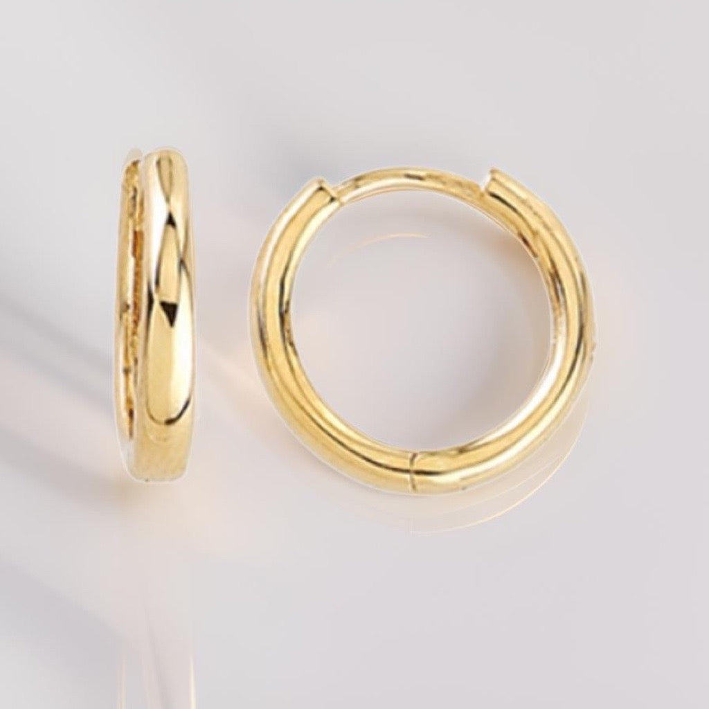 chassic gold hoops