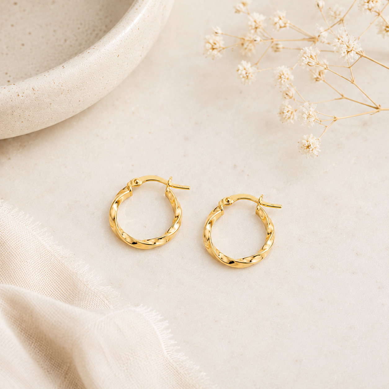 9ct Yellow Gold Twisted Hoop Earrings – 15mm