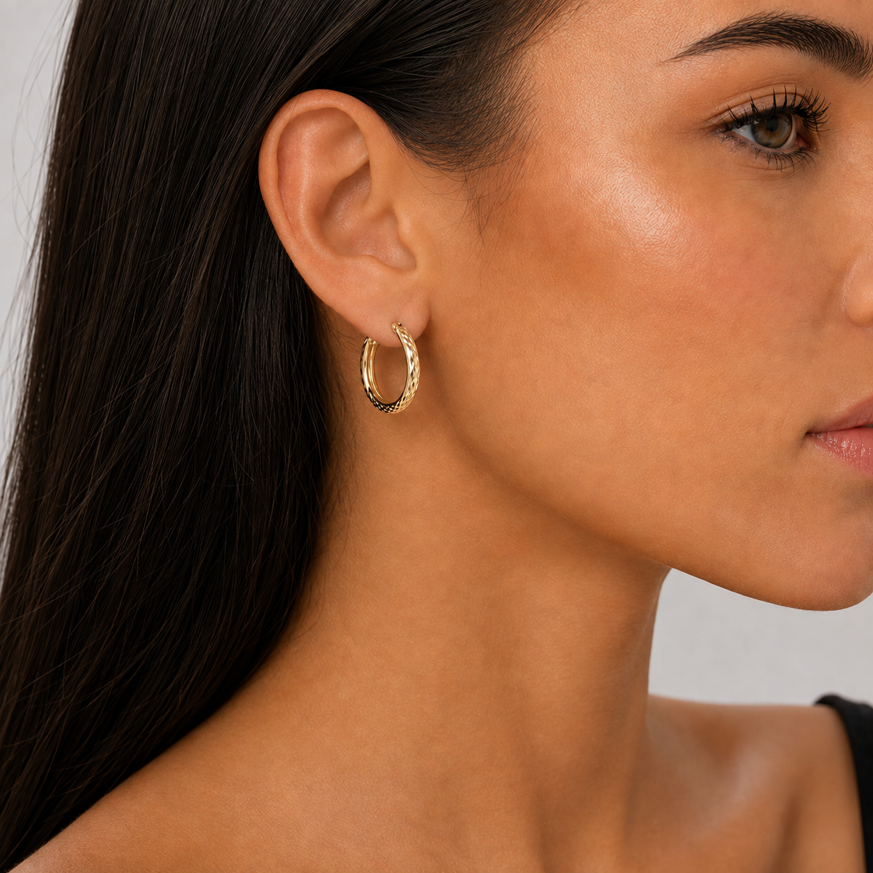 9ct Yellow Gold Diamond Cut Hoop Earrings – 20mm