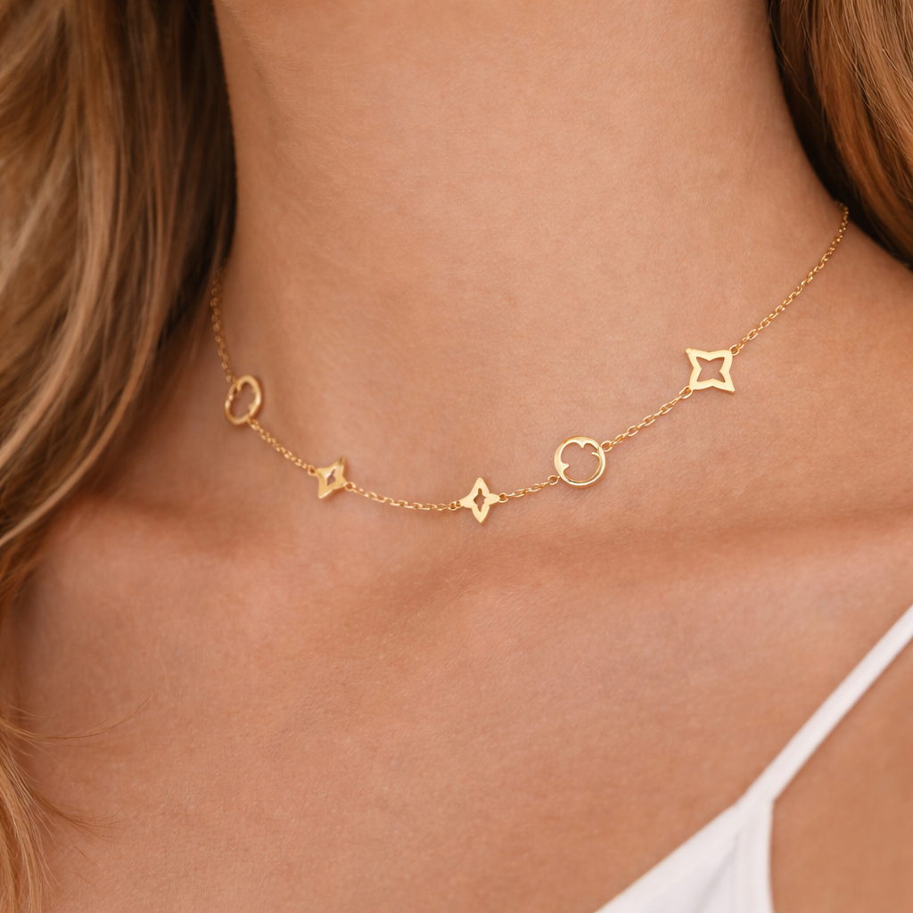 Signature Clover Charms Necklace