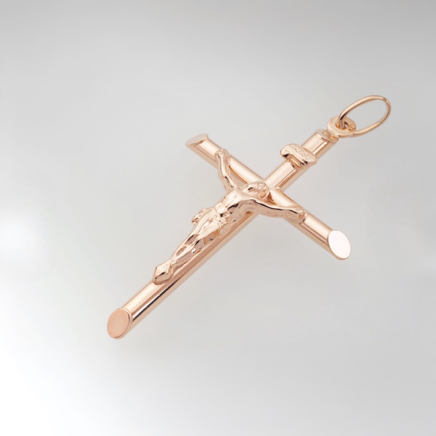 Famous Saviour Statue Pendant
