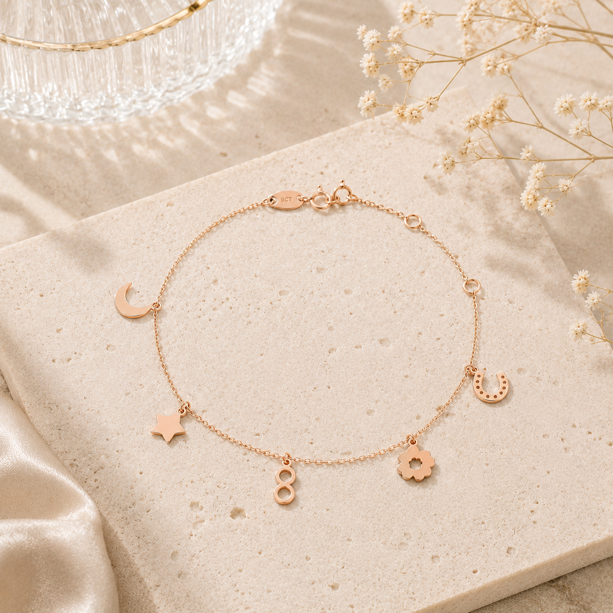 9ct Gold Assorted Charms Bracelet