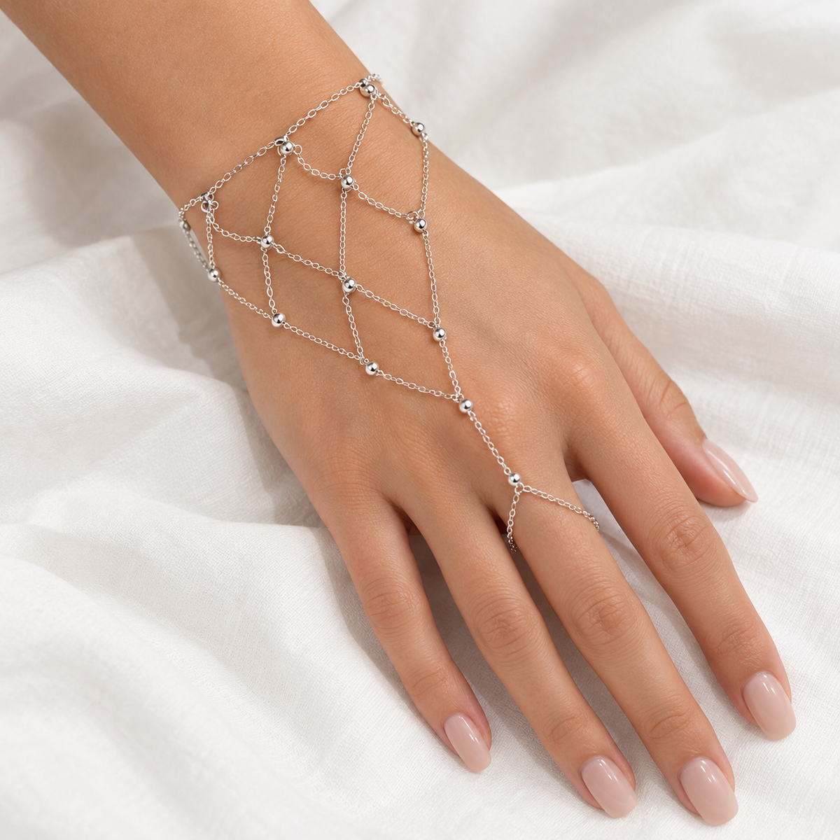 Vixen Silver Fashion Lattice Hand Chain Bracelet