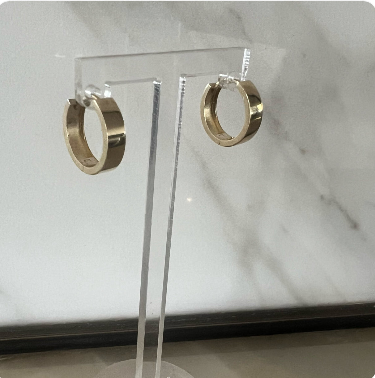 9ct Yellow Gold 16mm Huggies