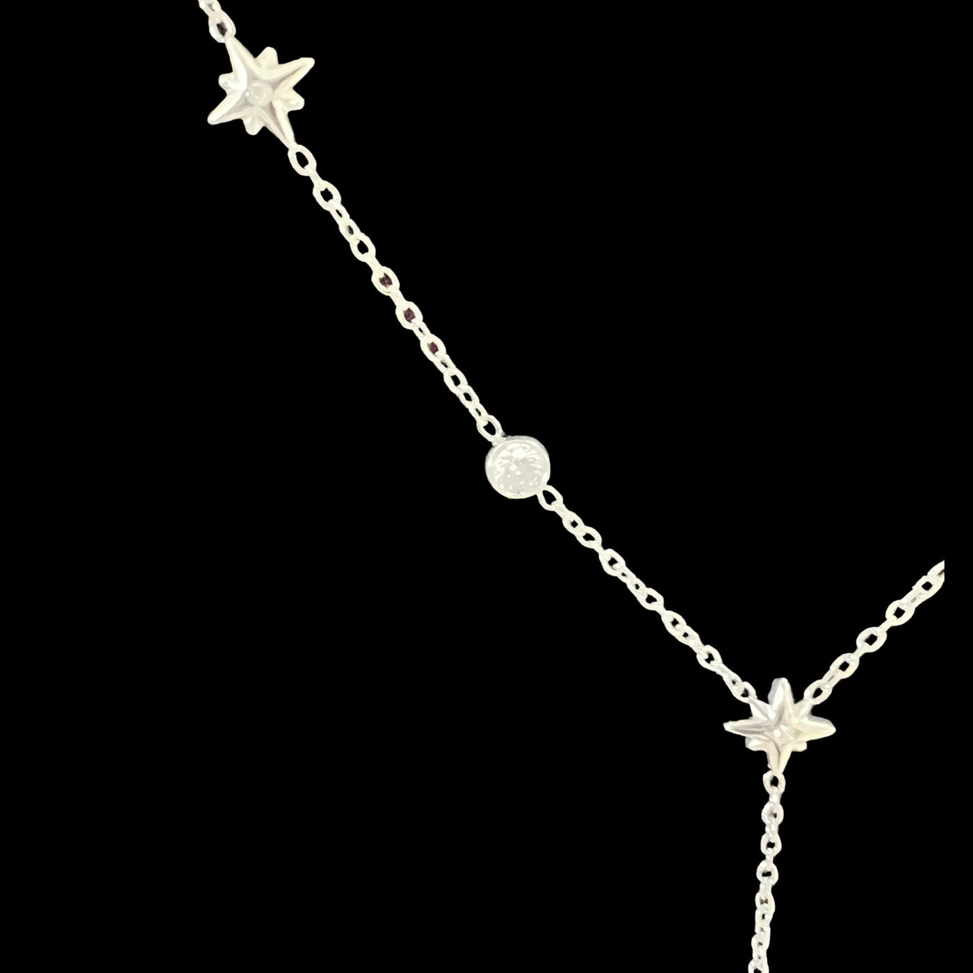 Sexy and Stylish Lariat Necklace in Silver