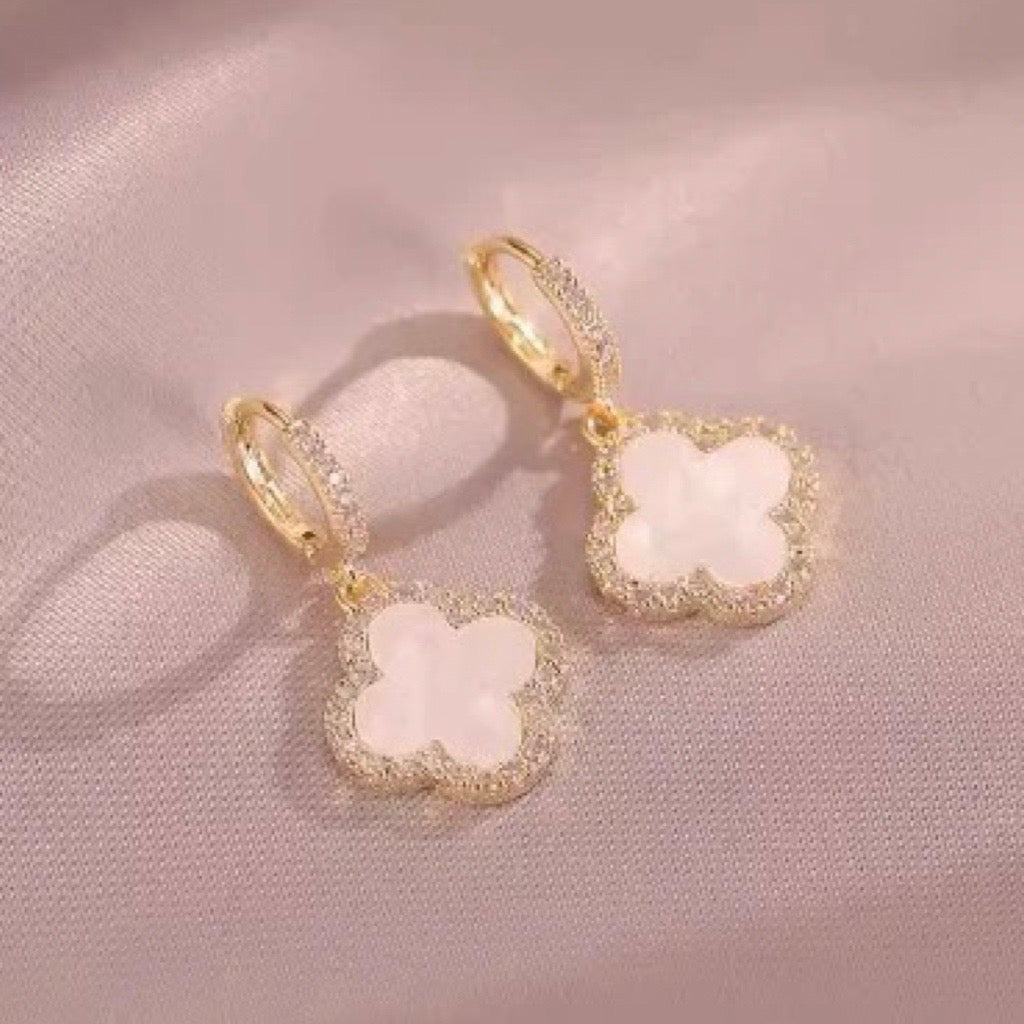 Classy Clover Earrings in White And Gold (30mm length)