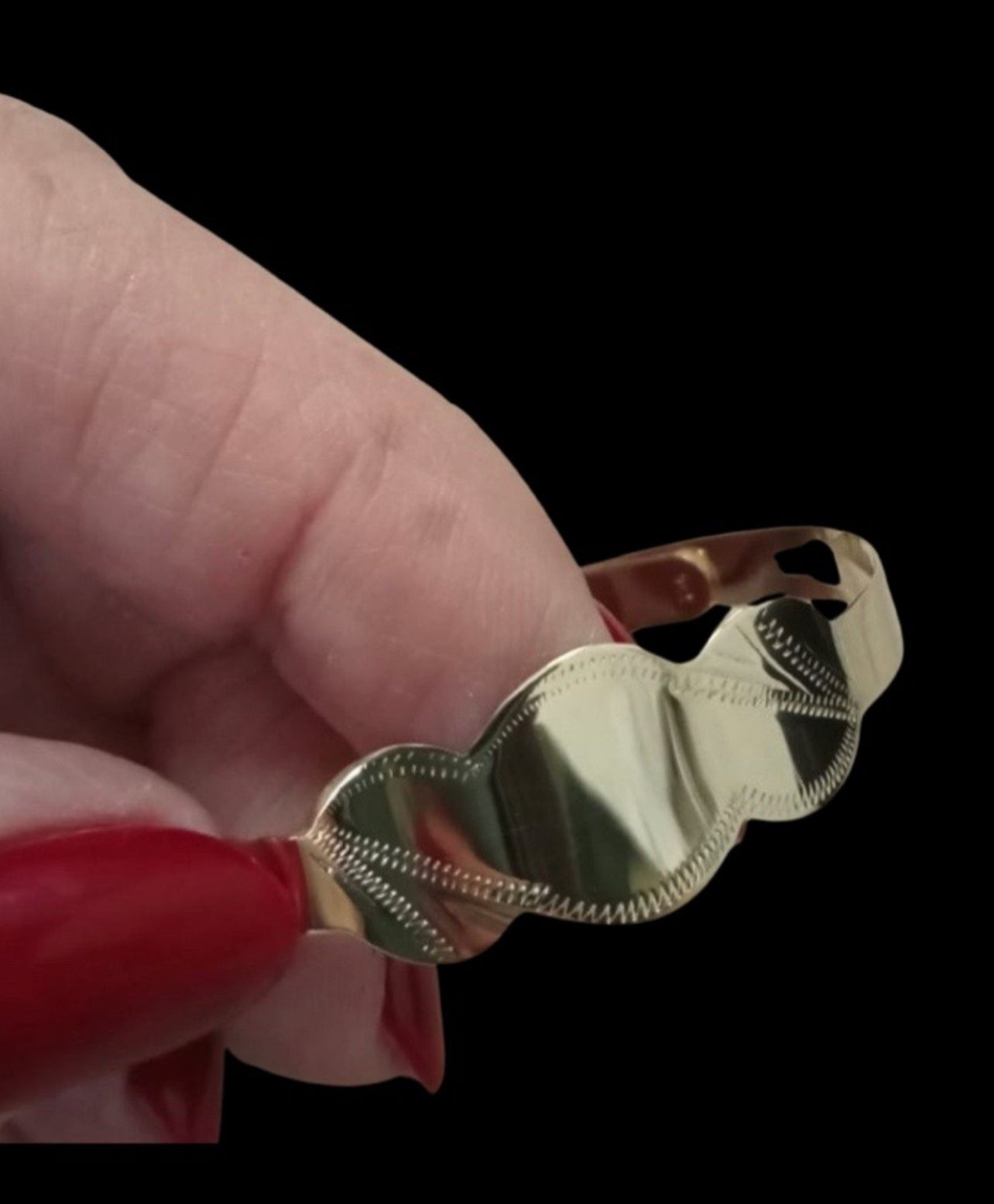 Baby Bangle in 9kt Gold