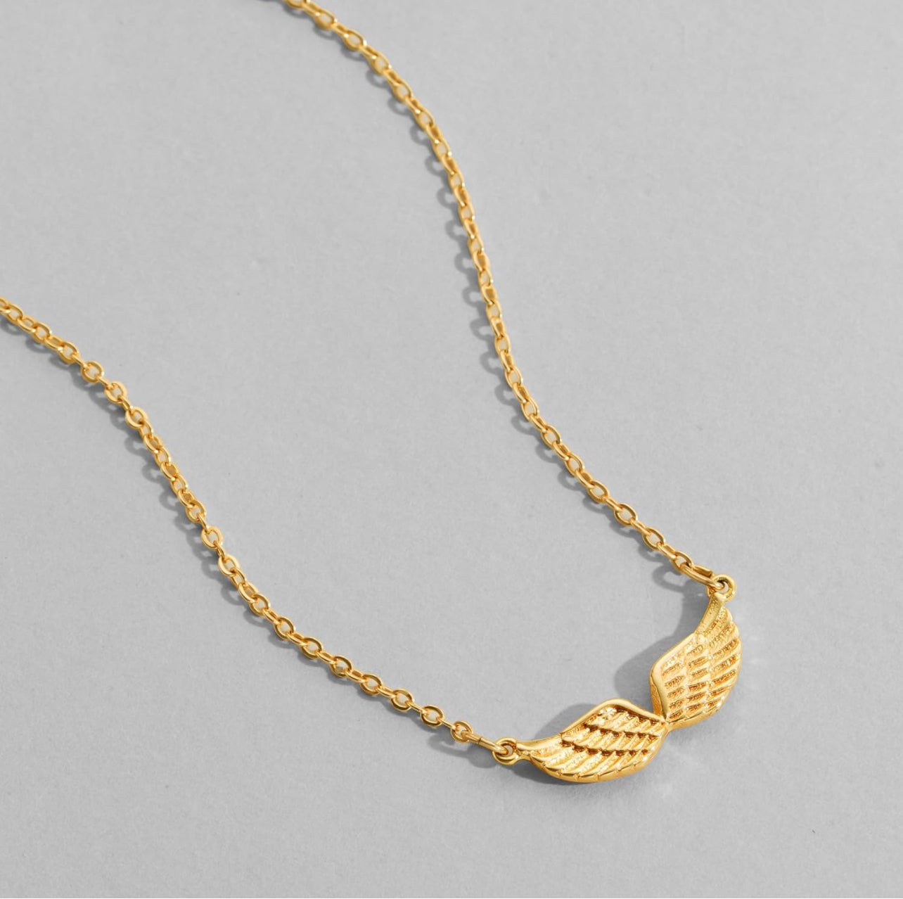 angel wings pendant necklace 2