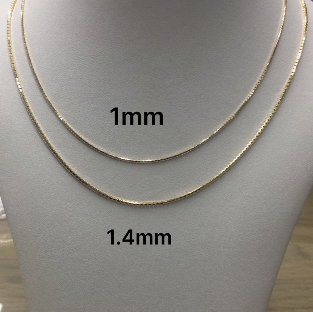 1mm box chain and 1.4mm box chain on mannequin 