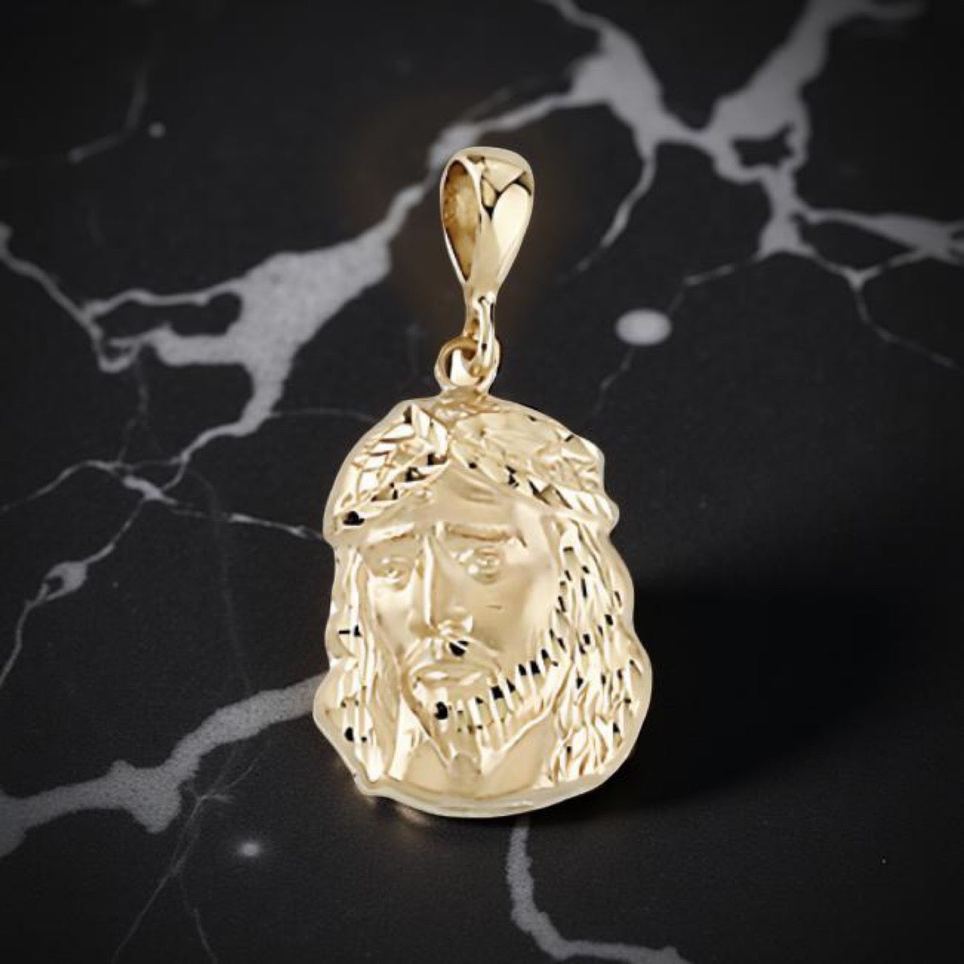 Face Of Jesus Pendant in 9ct Yellow Gold
