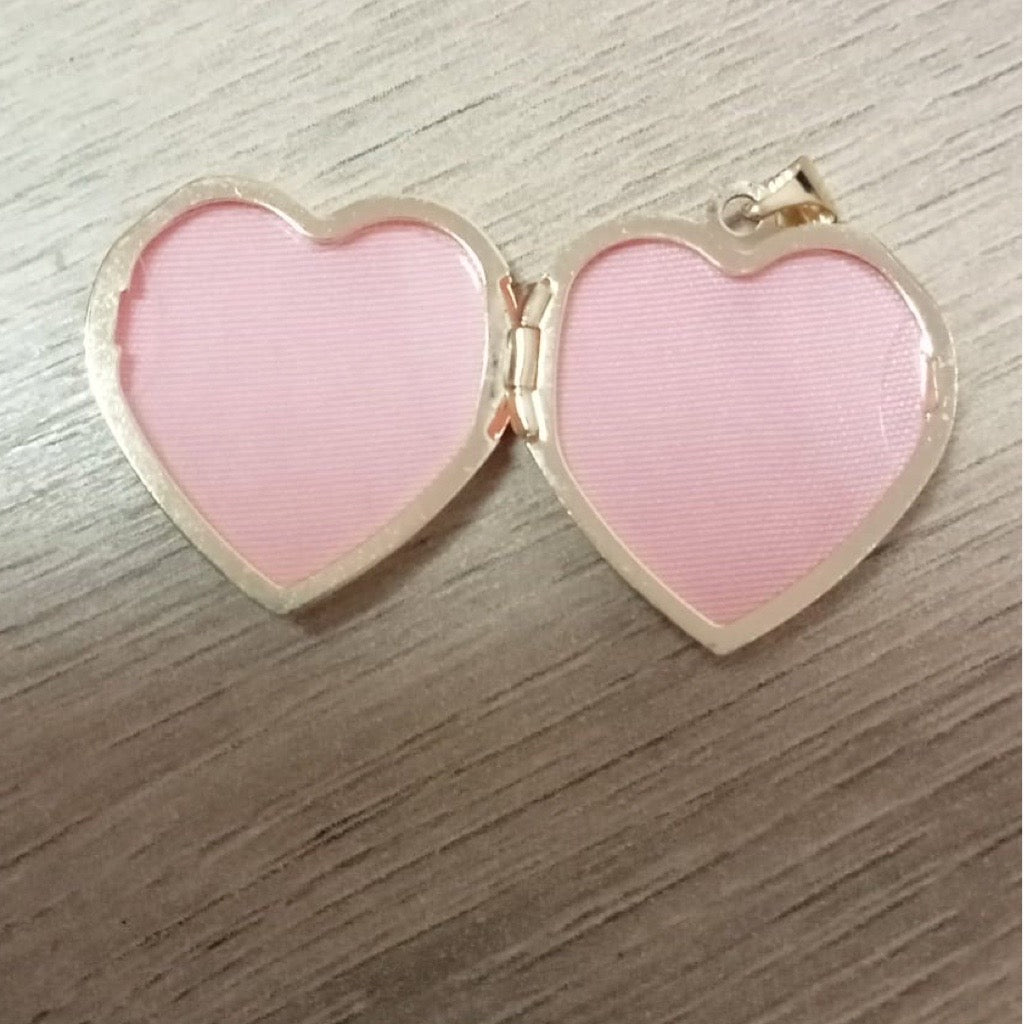 heart locket in 9kt yellow gold