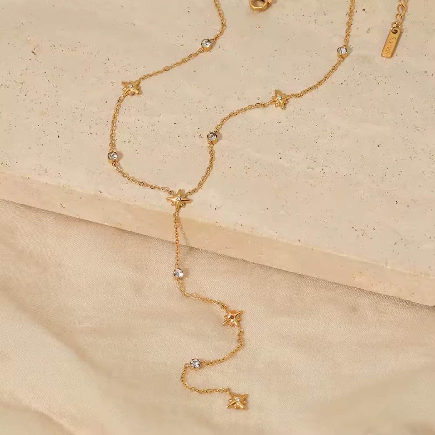 Sexy and Stylish Lariat Necklace In Yellow Gold Plated