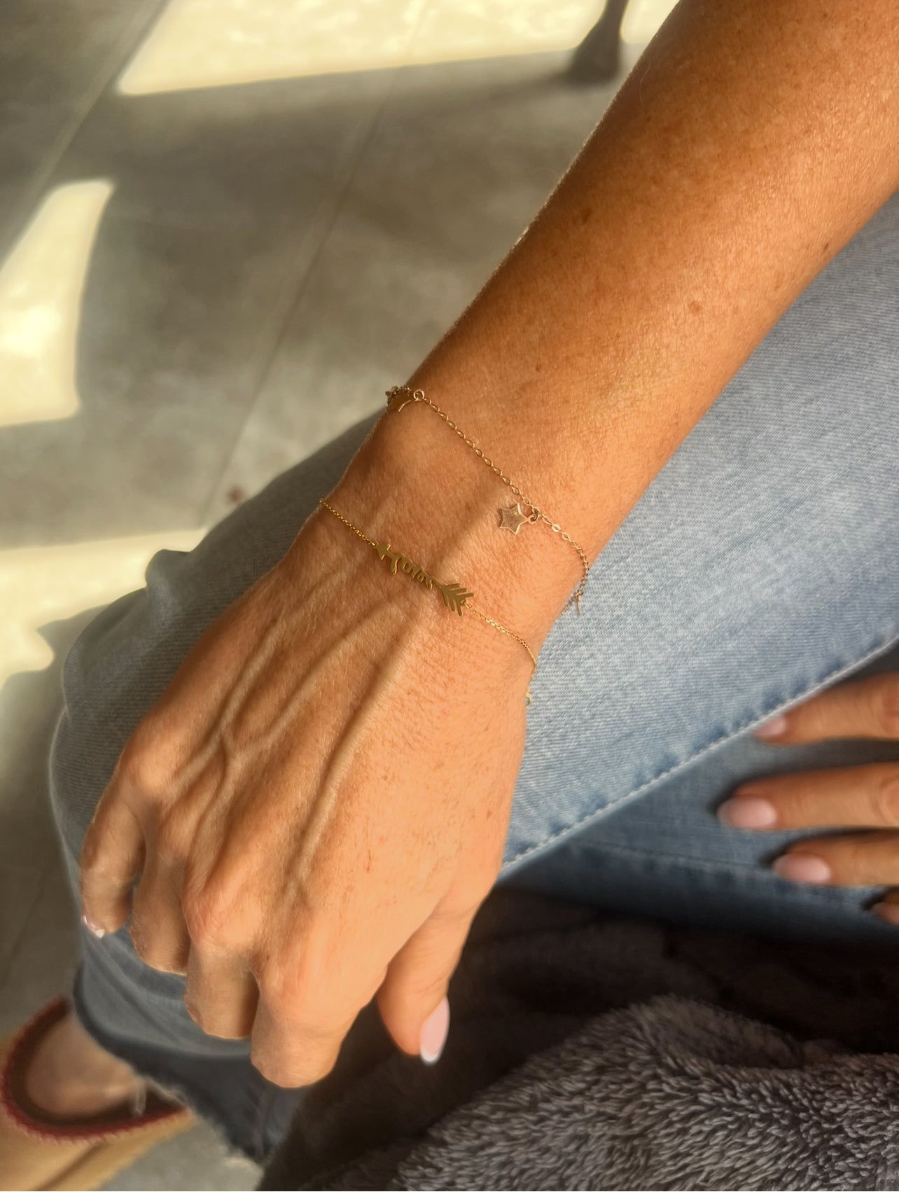 9ct Gold Love Arrow Bracelet