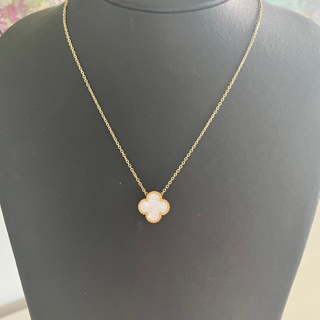 single clover necklace white and gold