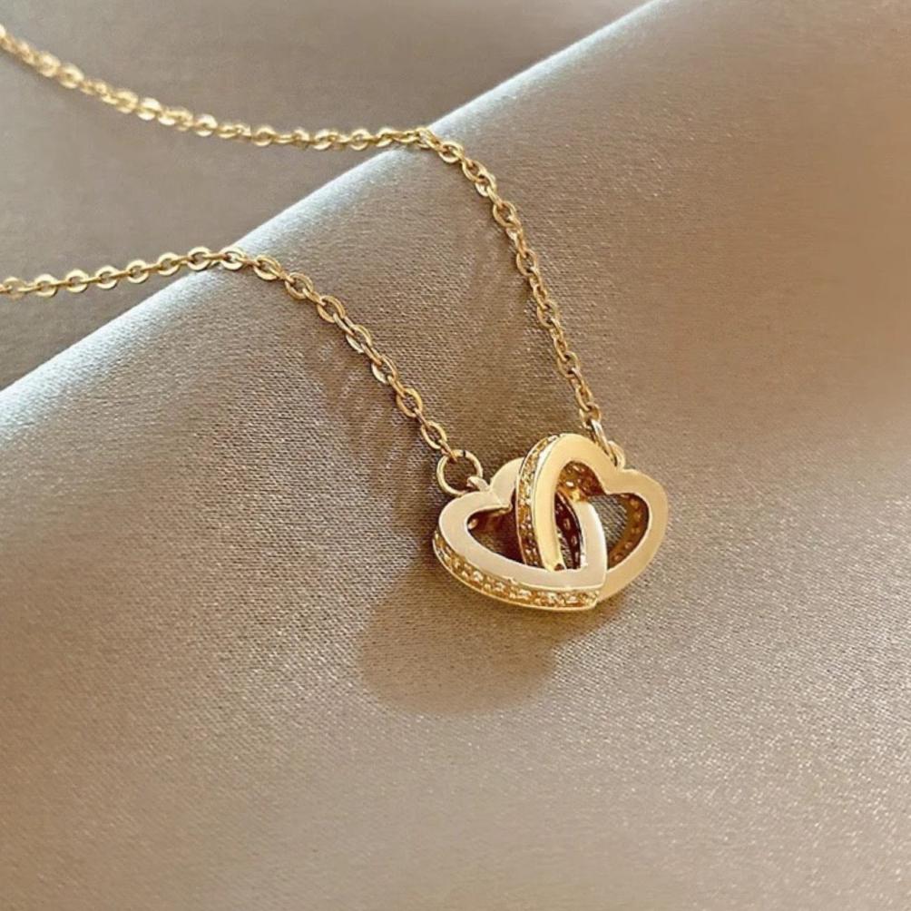 twin hearts necklace in gold 4