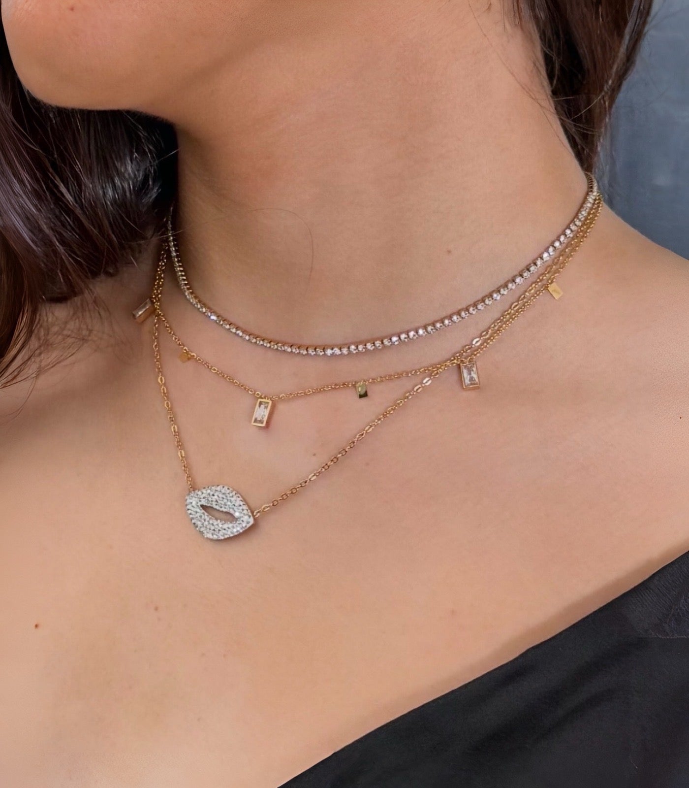 Sexy Clear Cubic Zirconia Lips Necklace
